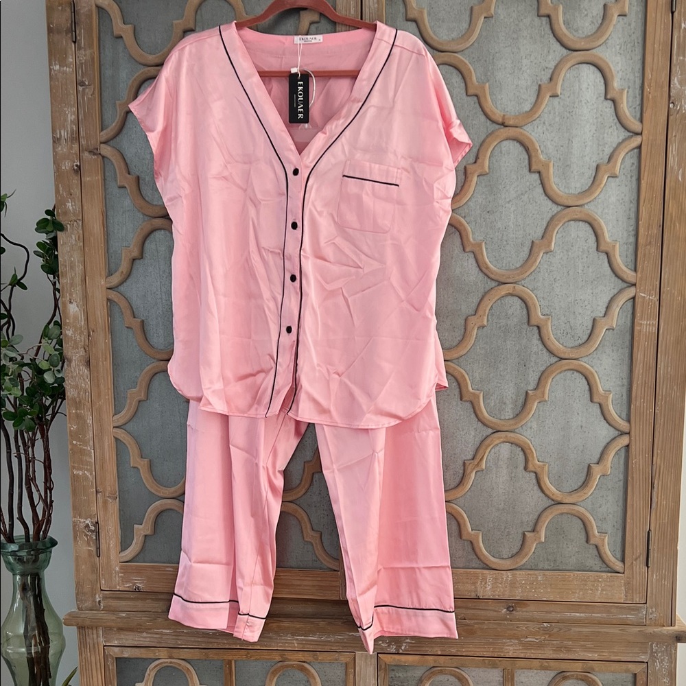 Apt. 9 Light Pink Pajama Set with Black Trim